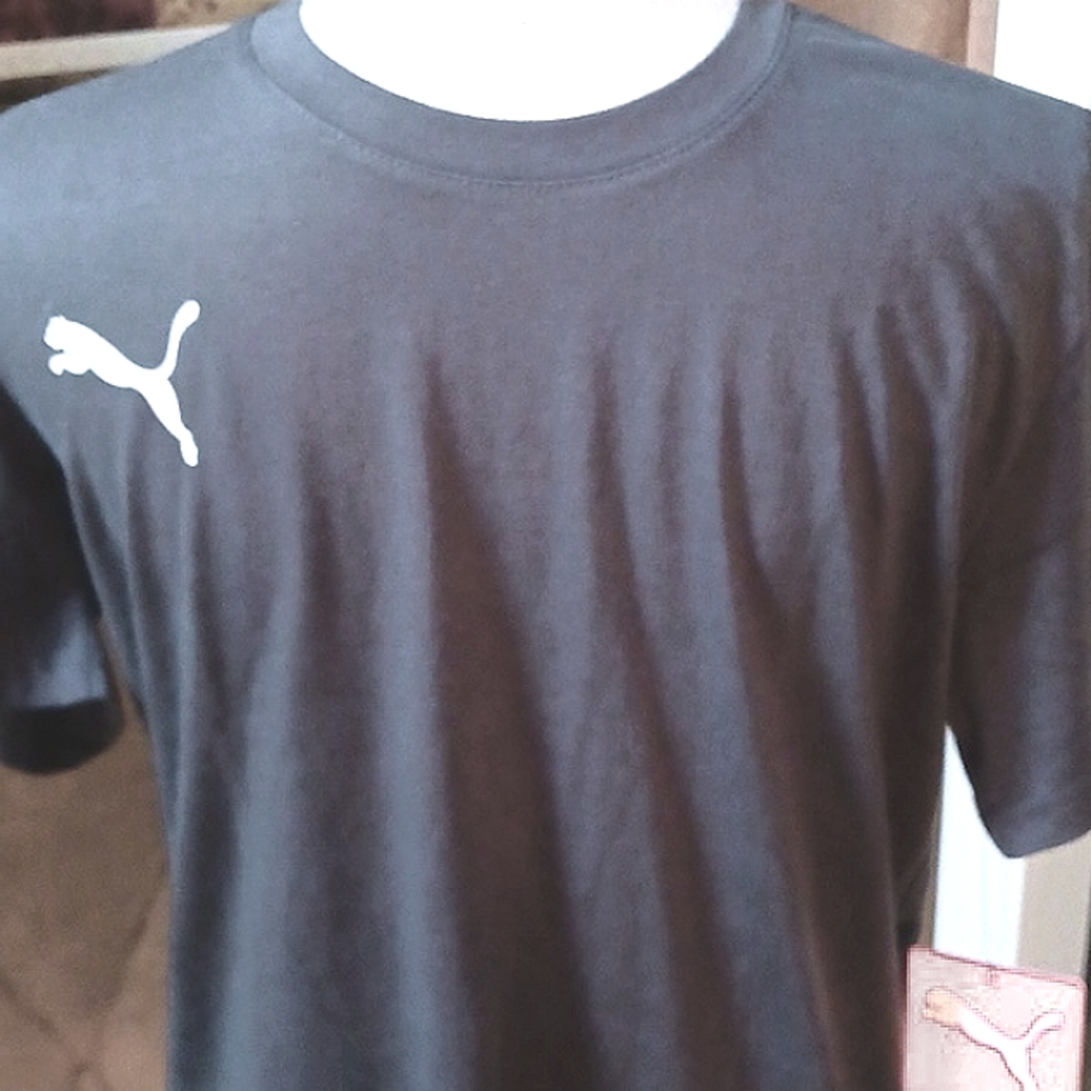 NWT Puma Men's Short Sleeve Grey T-Shirt Size Small
